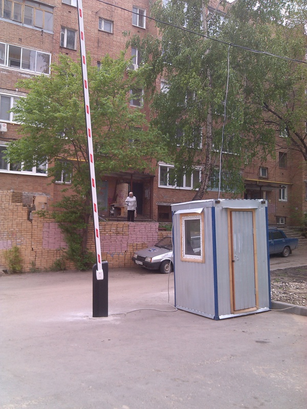 Шлагбаум во двор