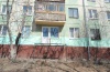 Входная группа с улицы. Видна подготовленная площадка под лестницу.
